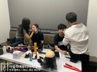 부산 국제 코메디 페스티벌